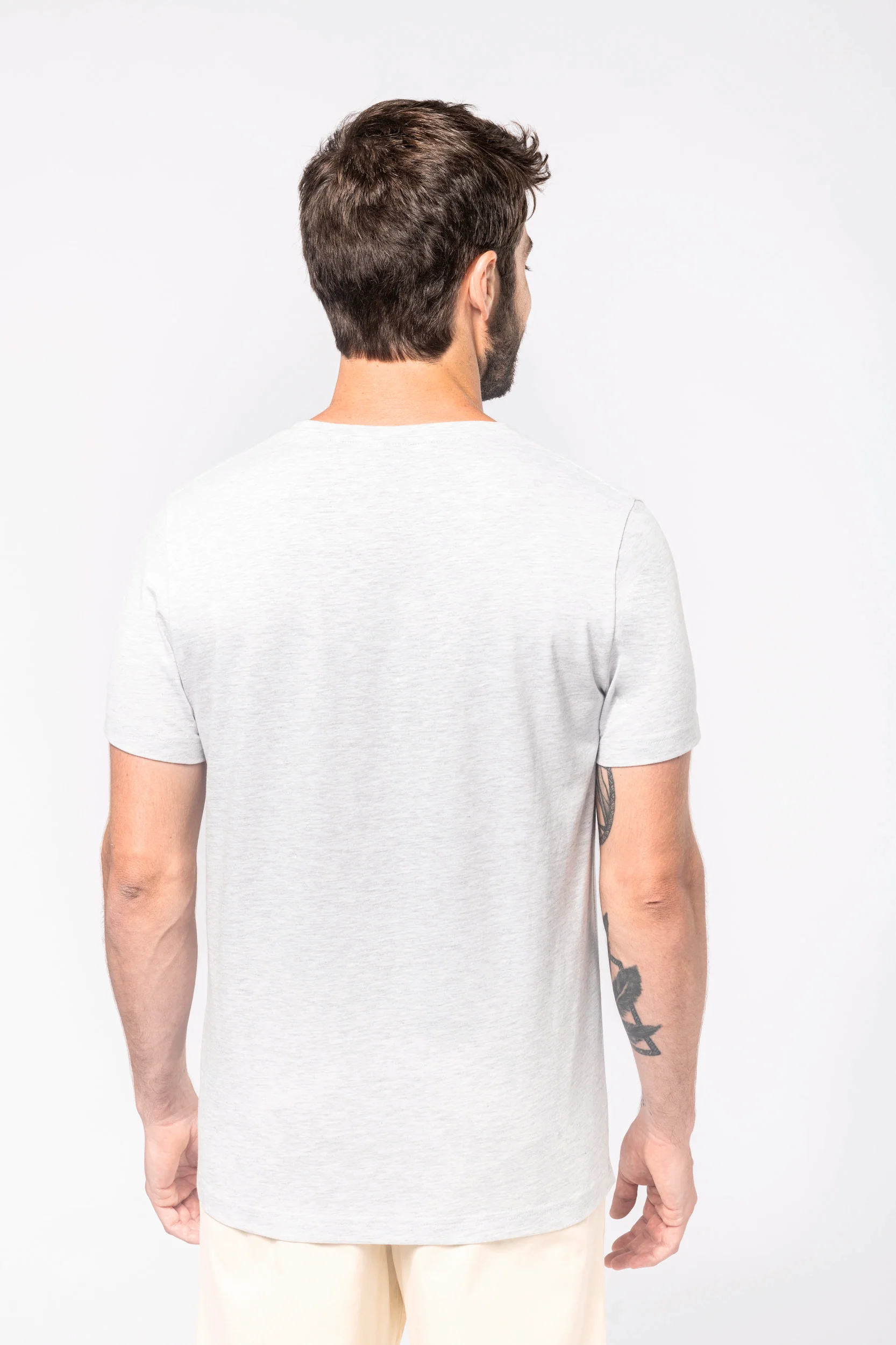 K357 - T-shirt uomo manica corta scollo a V - immagine 3