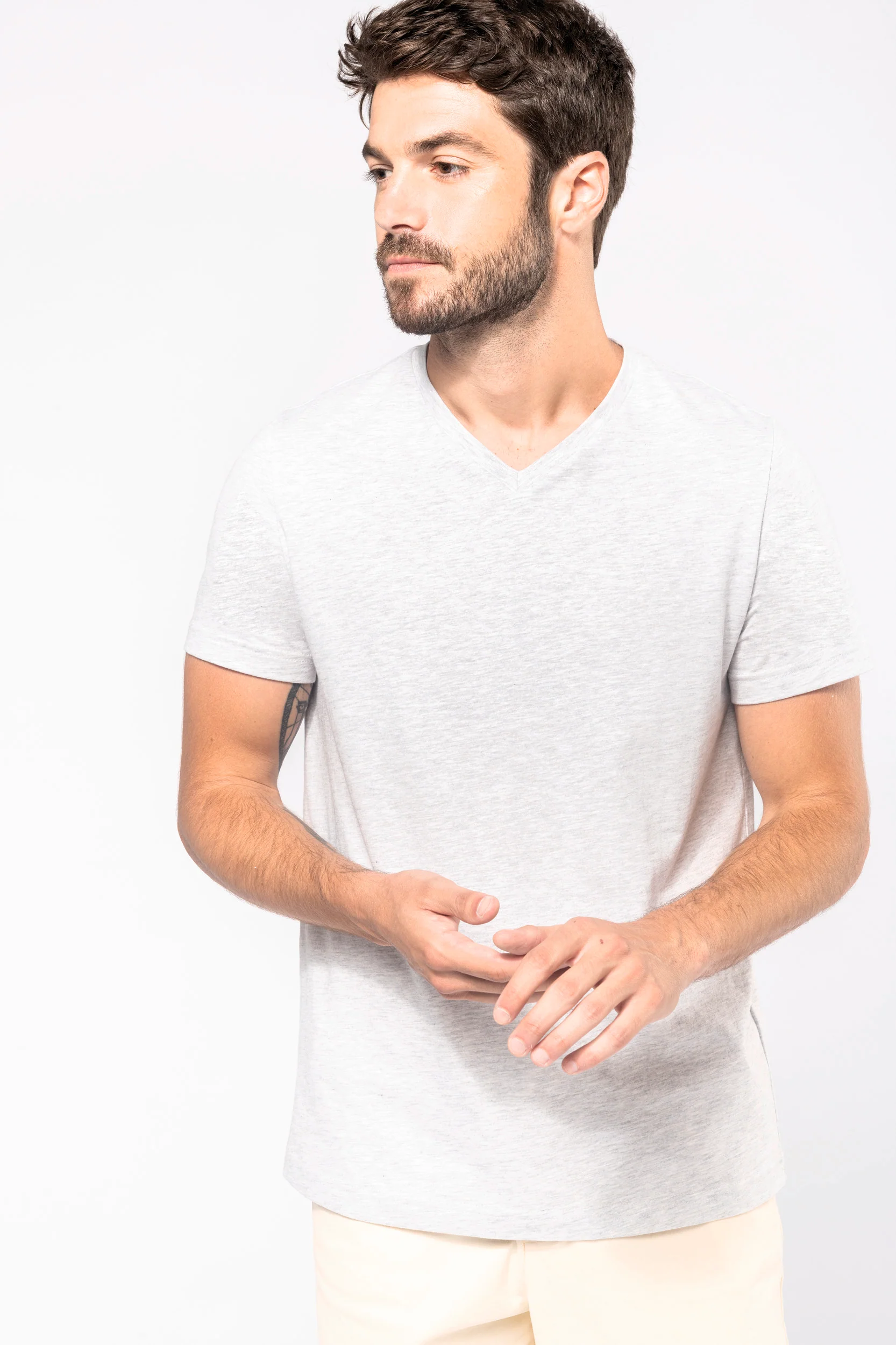 K357 - T-shirt uomo manica corta scollo a V - immagine 4